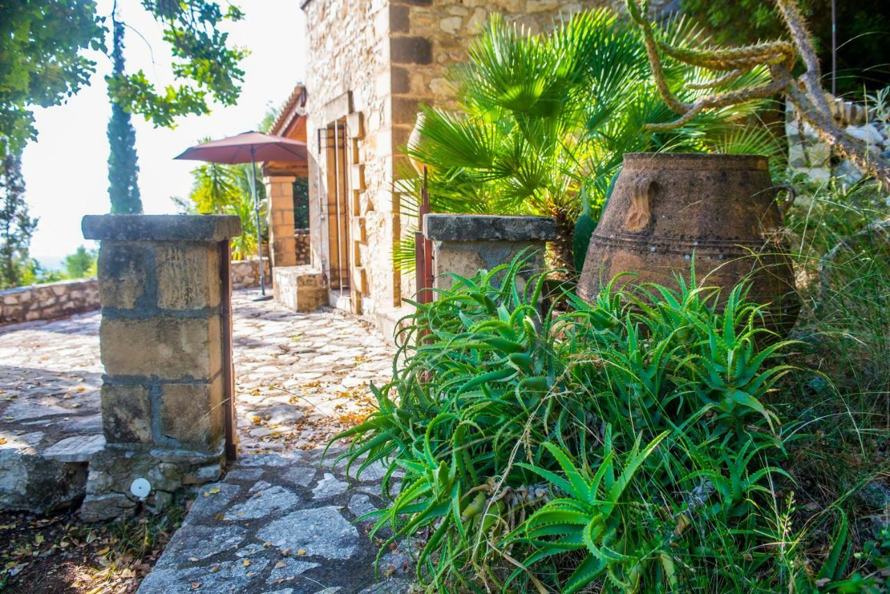 Petromanos, A Unique Place With Dreamy Sunsets! Villa Xirokambos  Exteriör bild